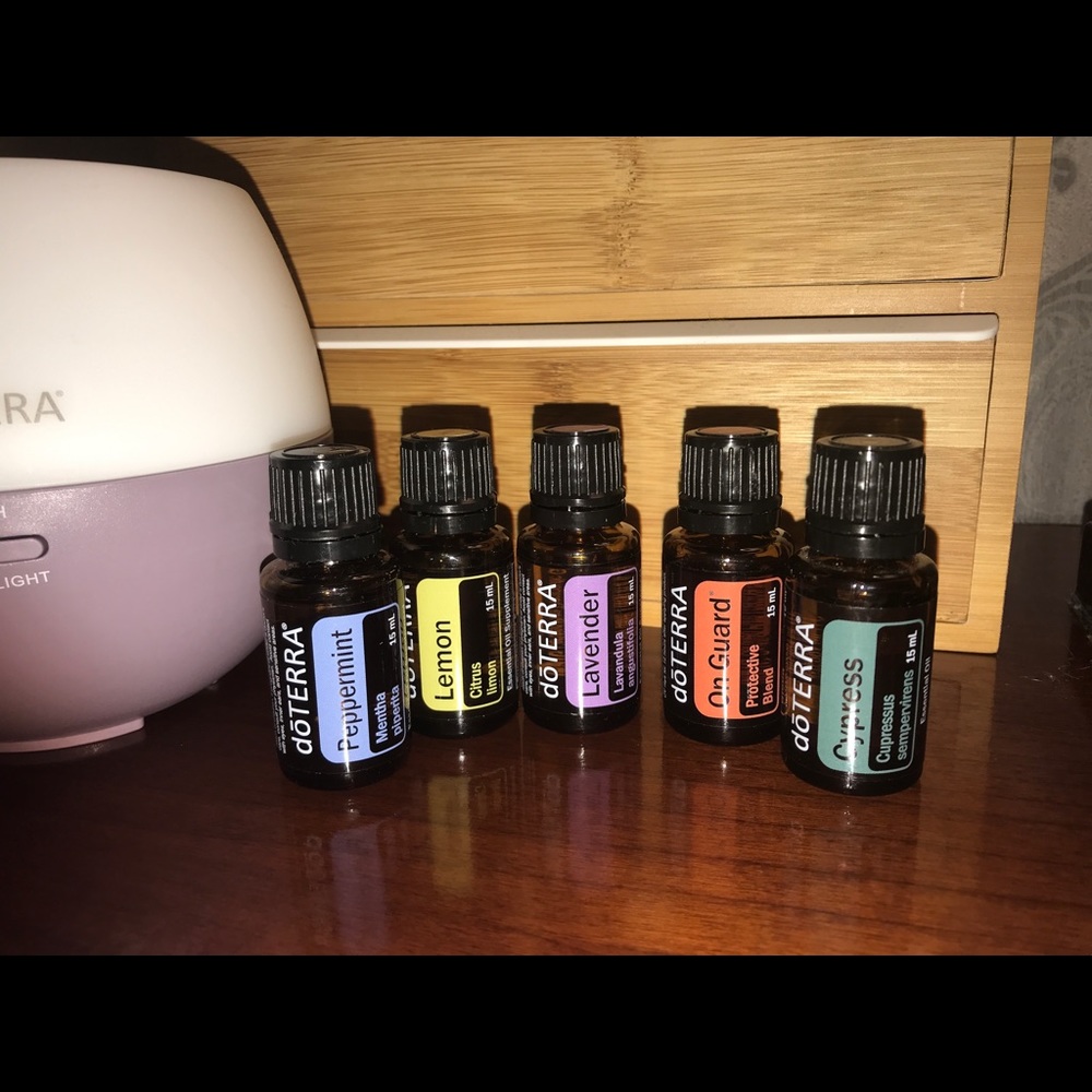 SOLD DōTERRA oils